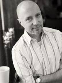 http://media.onki.fi/0/0/0/saha/kirjasampo/Tuormaa_Erkki.jpeg